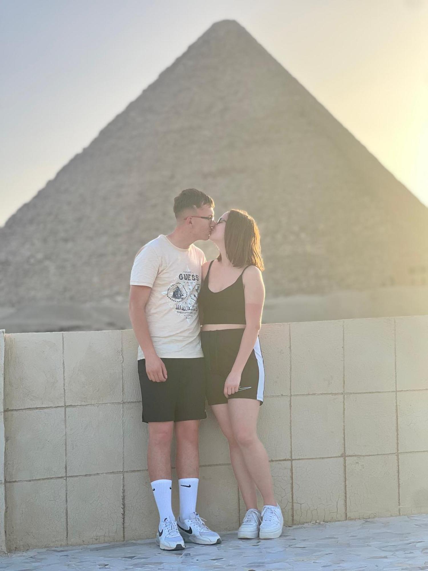 New Asia Pyramids View Kafret el-Gabal Екстериор снимка